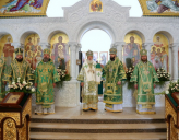 Девять архиереев востока и запада молились о мире на Донбассе