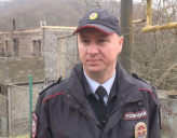 Полицейский в Сочи спас из пожара многодетную семью