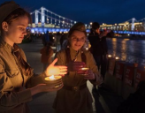 В Москве в связи с Днем памяти и скорби зажгли 1418 свечей