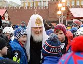 Детский турнир по русскому хоккею на Красной площади в Москве