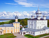 В Новгороде отреставрировали церковное облачение XII века