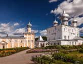 В Новгороде отреставрировали Евангелие весом 32 кг