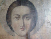 В Греции икона святого Пантелеимона начала источать слезы