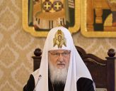 Патриарх Кирилл призвал усилить позицию Церкви в социальных сетях