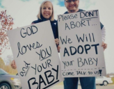 Семейная пара из Кентукки решила бороться с абортами с помощью усыновления